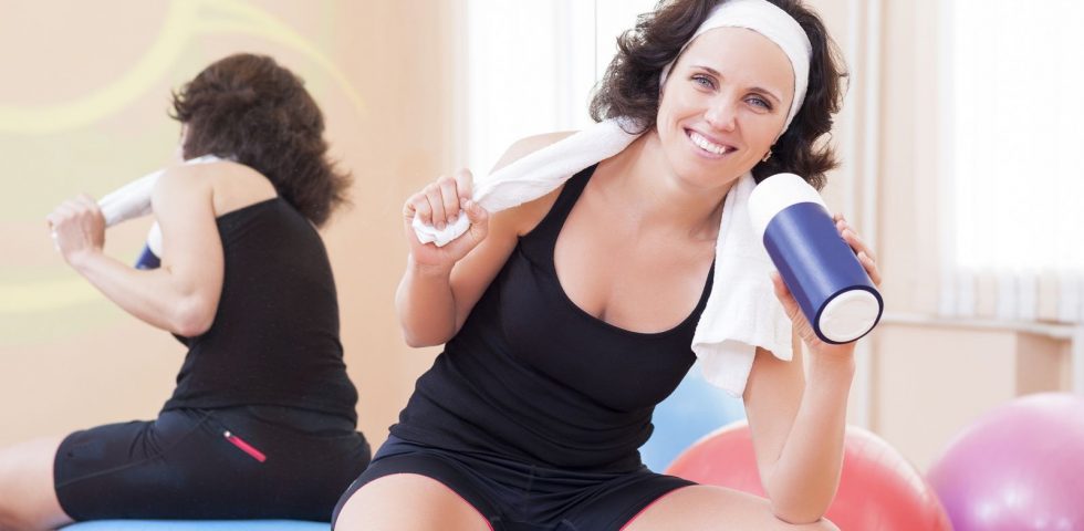 una signora atletica in palestra